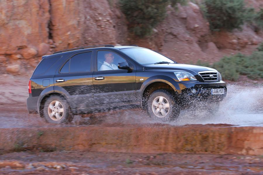  Kia Sorento 2006 года  (фото 30 из 57)